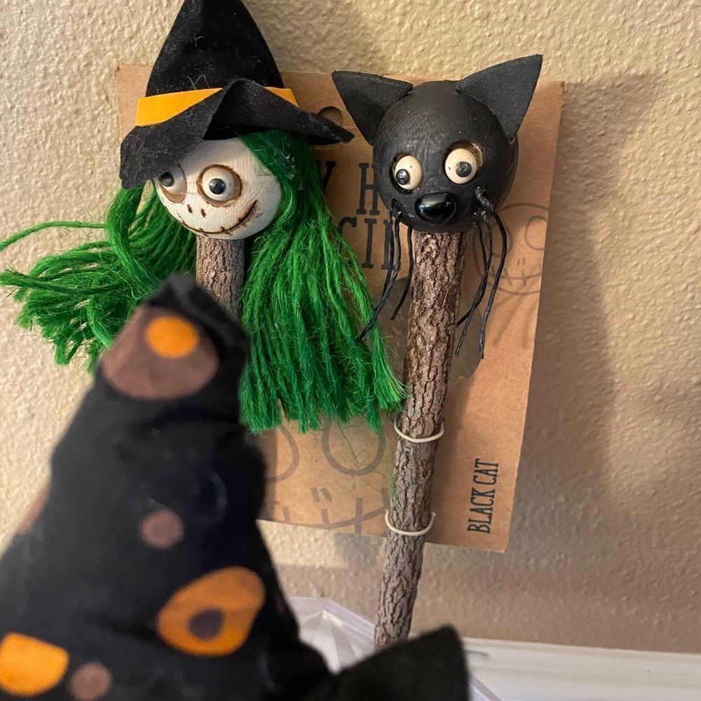 Halloween Bean Bag Characters Witch Cat plus Halloween Pencils Decorations - Picture 4 of 14